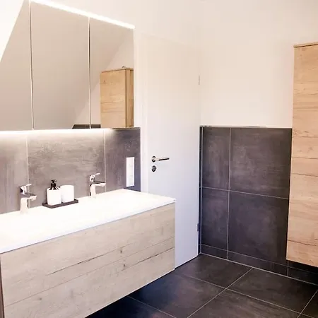 Idyllische Familien-oase Troisdorf