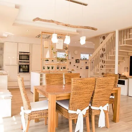 Idyllische Familien-oase Troisdorf