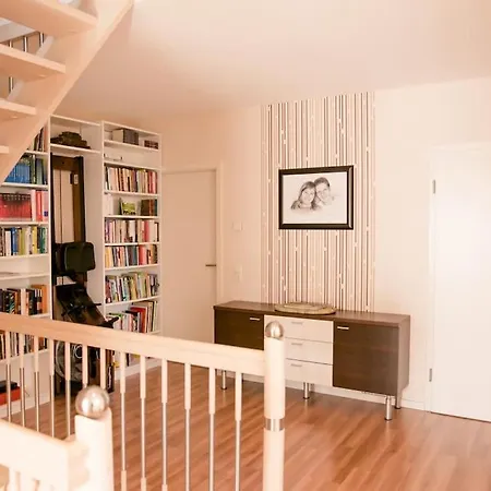 Idyllische Familien-oase Casa de Férias Troisdorf